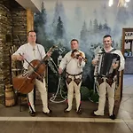 Silene - Goralska Muzyka Na Zywo, Blisko Term I Wyciagow Narciarskich