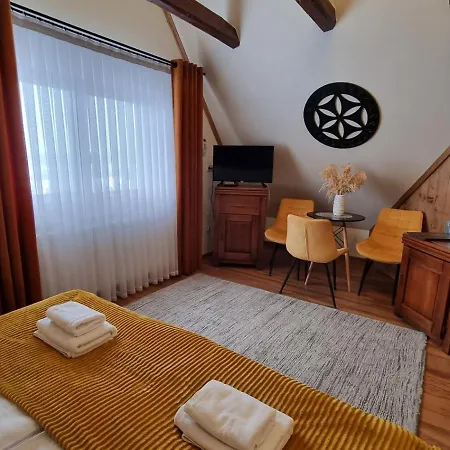 Bed and Breakfast Silene - Goralska Muzyka Na Zywo, Blisko Term I Wyciagow Narciarskich 3*